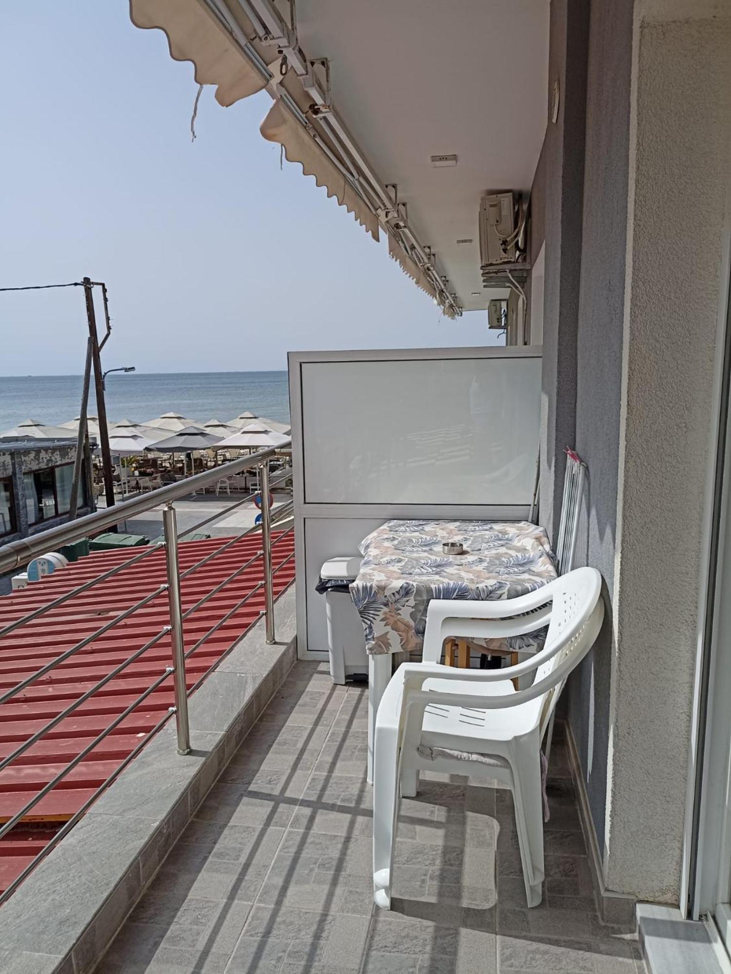 Aktis Sea View Studios Peraía Eksteriør billede